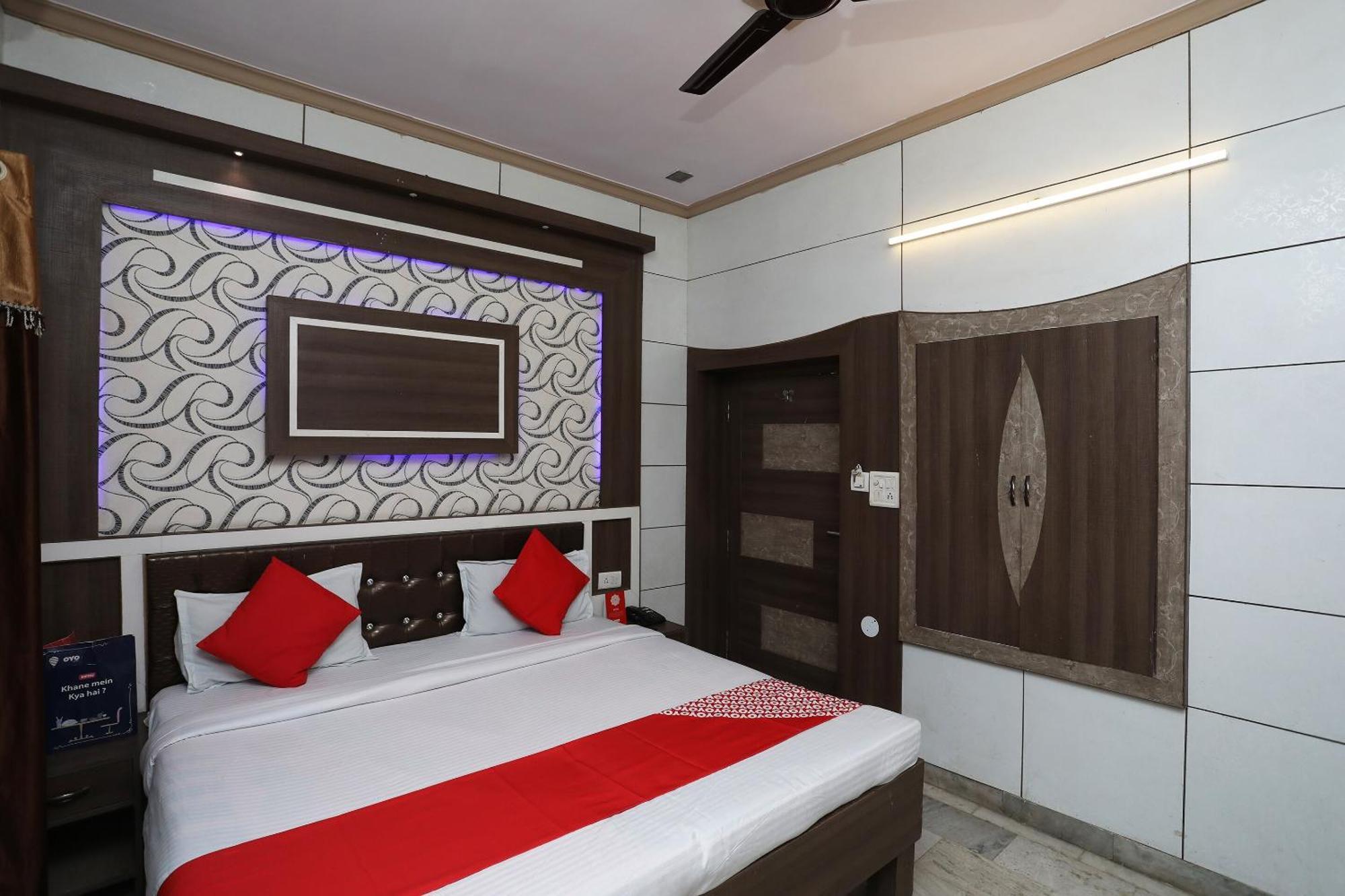 Hotel O Vanshika Агра Екстериор снимка