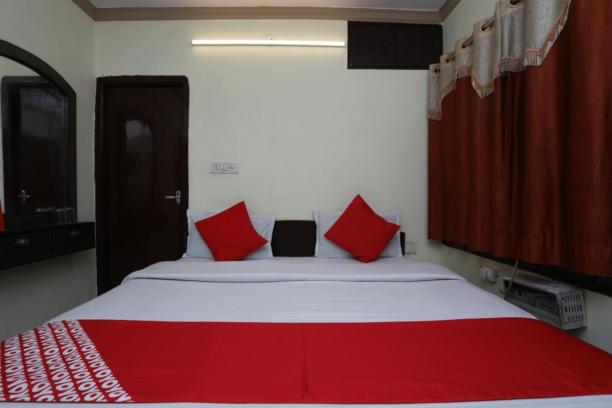 Hotel O Vanshika Агра Екстериор снимка